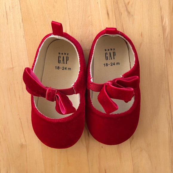 Two 12-18 month party dresses and shoes - Picture 2 of 12